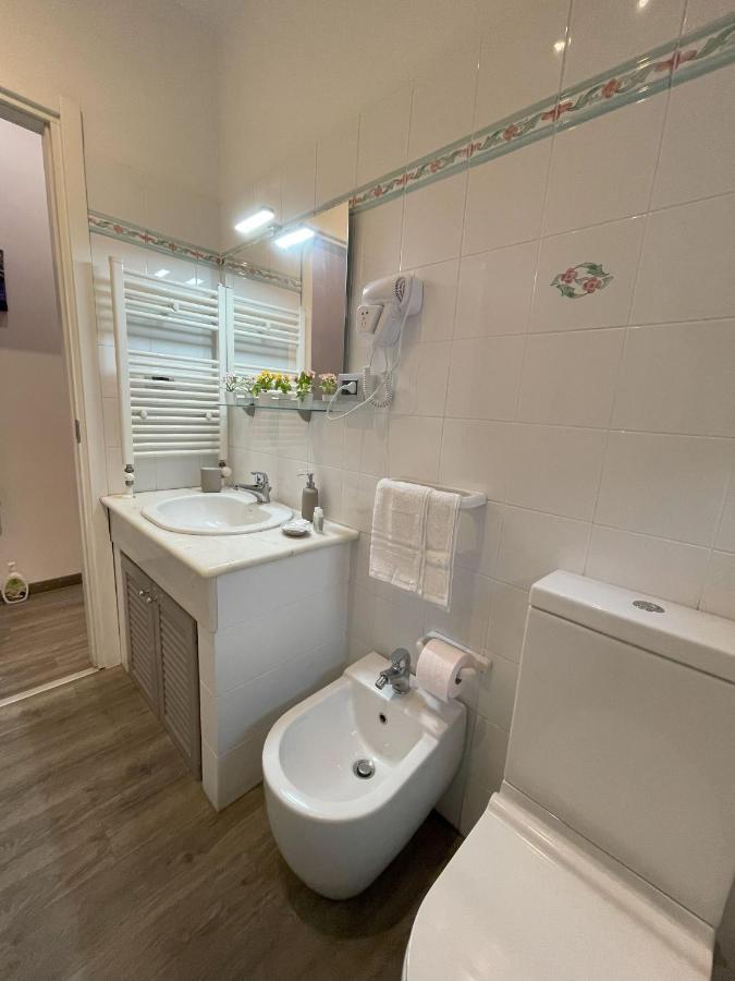 Dr House Apartment Catánia Buitenkant foto